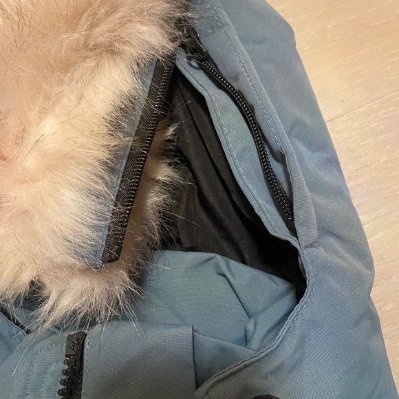 NOIZE quilted winter coat in light blue with faux fur hood trim, size XS - Picture 10 of 13